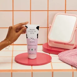 Loción Hidratante Desodorante Corporal Deleite, 200 ml Cbem V2